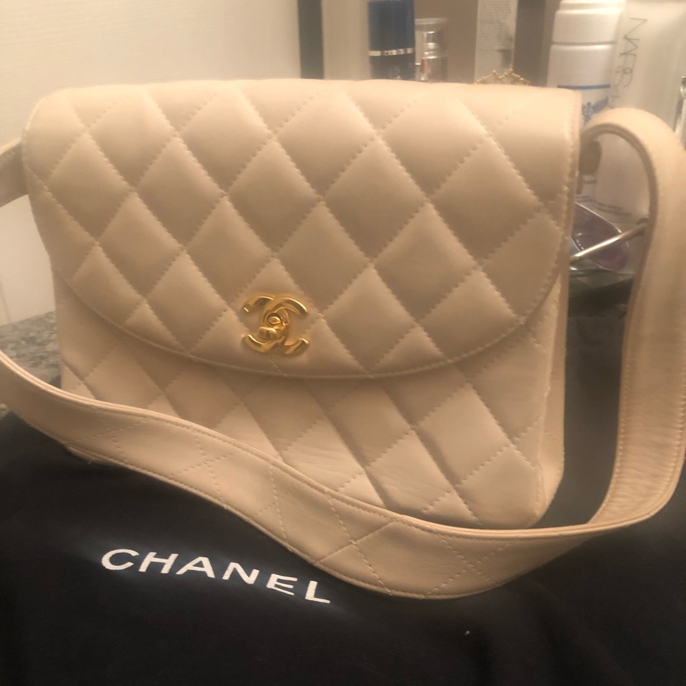Chanel purse